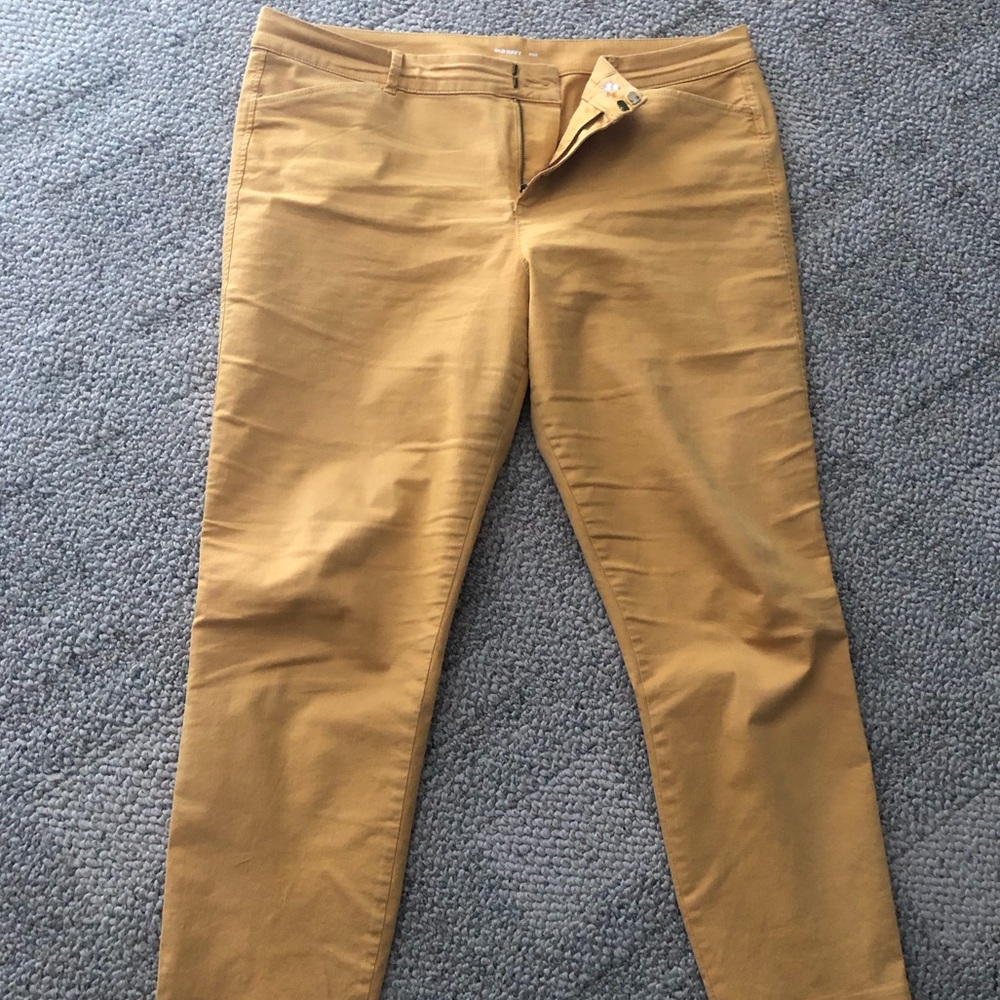 Old Navy Pixie Pants